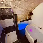 Luxe Cache Balneo Et Sauna Prives - 372