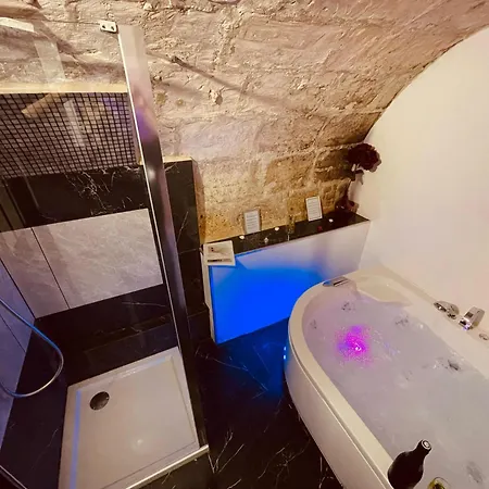 Luxe Cache Balneo Et Sauna Prives - 372