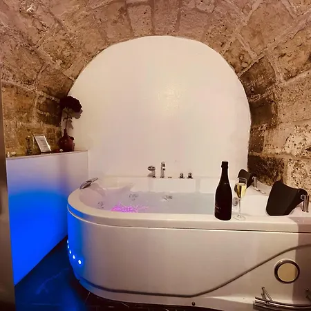 Luxe Cache Balneo Et Sauna Prives - 372 Daire