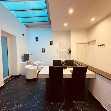 Luxe Cache Balneo Et Sauna Prives - 372 * Руан